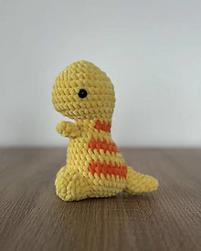 Hračky - HRAČKA: Mini Ručne Háčkovaný Dino (Žltá) - 16135033_
