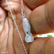 Náhrdelníky - Akvamarín - krystal - na stříbrném řetízku - 16139561_