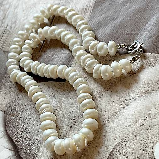 Freshwater Pearls Necklace / Náhrdelník z plochých sladkovodných perál A101