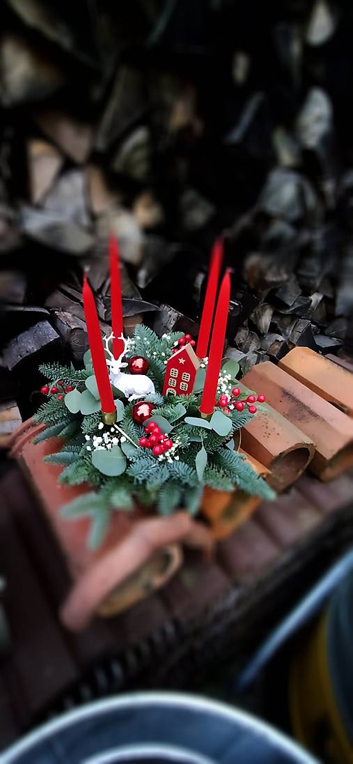 Dekorácie - Adventný veniec prírodný, červený - 16145080_