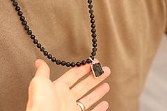Pánske šperky - Pánsky náhrdelník z minerálu turmalín, láva, onyx - 16150467_