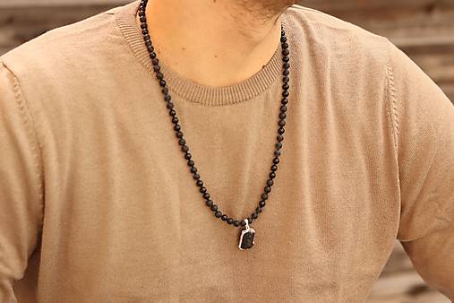 Pánsky náhrdelník z minerálu turmalín, láva, onyx