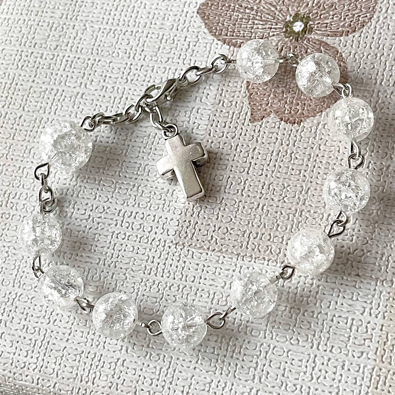 Cracked Crystal Quartz Rosary Bracelet / Ruženec do auta alebo náramok s praskaným krištáľom N0017