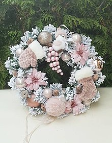 Dekorácie - pastelovo ružový, staroružový vianočný veniec na dvere 38 cm - 16158603_