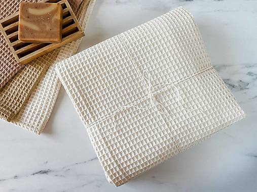 Úžitkový textil - Waffle osuška (Smotanová - osuška a set 3 uteráčikov) - 16159708_