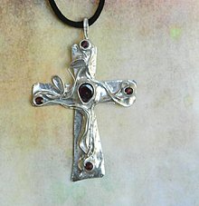 Prstene - Kříž s granátky - 16162698_