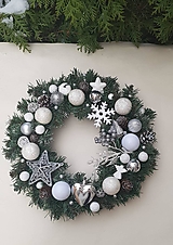  vianočný veniec bielo-strieborný  30 cm