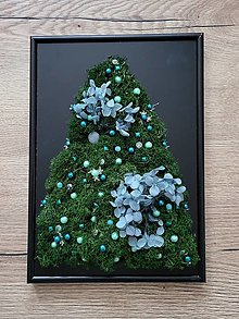 Dekorácie - Vianočná dekorácia z machu - 16165376_