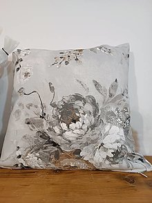 Úžitkový textil - Vankúš sivý kvet - 16170608_