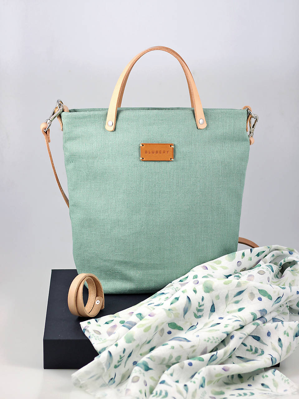 Elegantná dámska kabelka z nepremokavého francúzskeho ľanu "Pepermint"