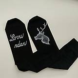 Pánske oblečenie - Maľované ponožky pre najlepšieho poľovníka čierne s nápisom “Lovu zdar” - 16168683_