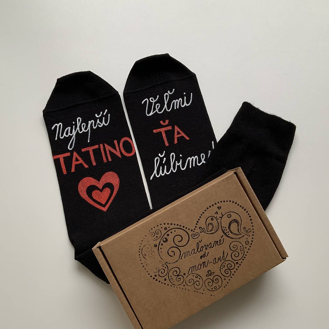 Maľované ponožky pre najlepšieho ocka / tata / tatina / ocinka (Na čiernych mix)