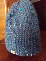 Čiapky, čelenky, klobúky - Štrikovaná sivo modrá čiapka s nitkami Oversized - 16168895_