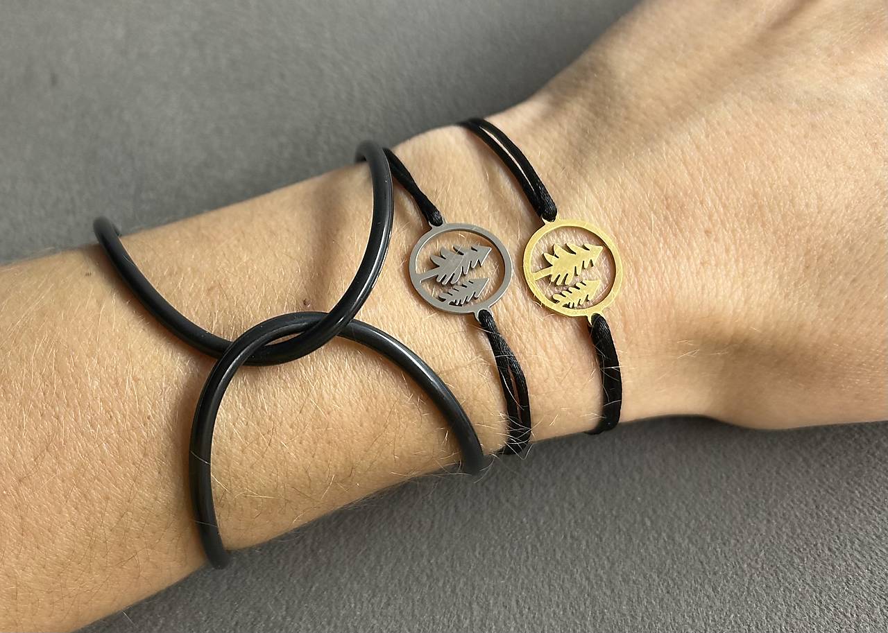 Šnúrkový náramok “Les” z chirurgickej ocele