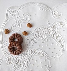 Úžitkový textil - Richellieu, Listy a drobné kvety, biela,  53 x 53 cm - 16178855_