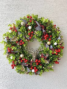Dekorácie - Vianočný veniec na dvere (Vianočný venček s jeleňom) - 16180600_