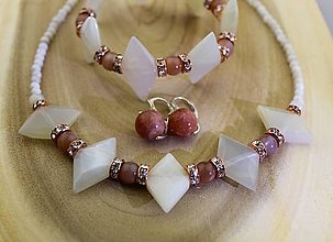 Sady šperkov - mesačný kameň,slnečný kameň náramok,náušnice,náhrdelník - 16182798_