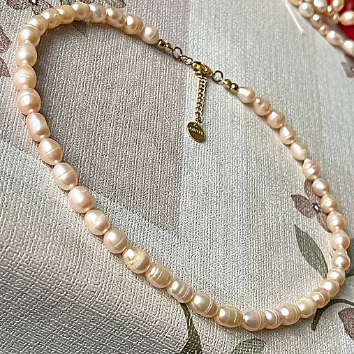 Freshwater Pearls Peach Colour Steel Necklace / Náhrdelník zo sladkovodných perál, oceľ A101