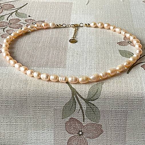 Freshwater Pearls Peach Colour Steel Necklace / Náhrdelník zo sladkovodných perál, oceľ A101