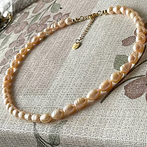 Freshwater Pearls Peach Colour Steel Necklace / Náhrdelník zo sladkovodných perál, oceľ A101