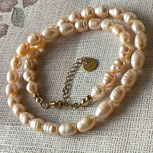 Freshwater Pearls Peach Colour Steel Necklace / Náhrdelník zo sladkovodných perál, oceľ A101