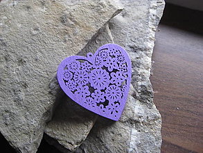 Polotovary - Drevený výrez srdce rôzne farby 5 cm (fialové) - 16186097_