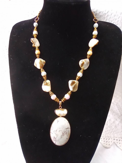 Náhrdelníky - Náhrdelník luxusný/Pearl,Shell, Morganit - 16190608_
