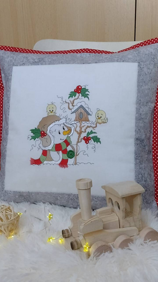 Detský textil - Vankúš  Veselý Snehuliak - 16191681_