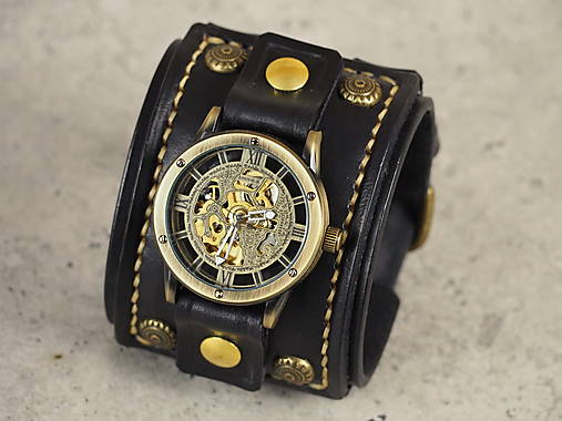 Steampunk čierne náramkové hodinky