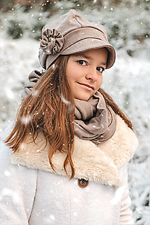 Čiapky, čelenky, klobúky - Zimná baretka 100% merino vlna s kvetom - 16195219_