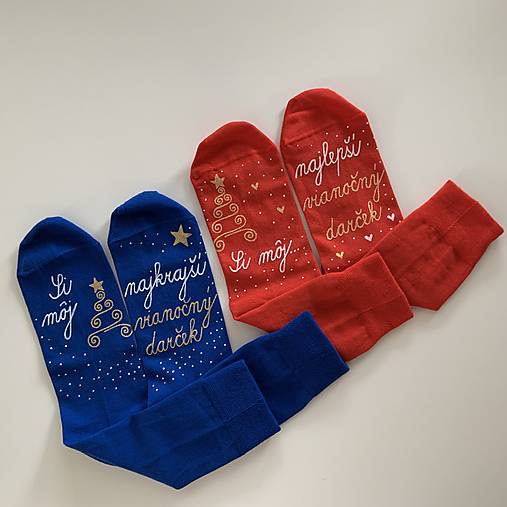Maľované vianočné ponožky s nápisom: "Si môj ... vianočný darček... (červené s bielo zlatou)