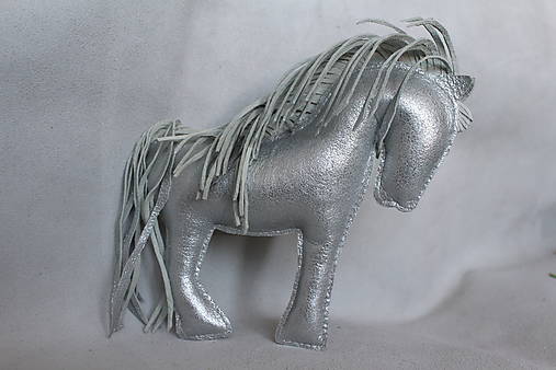 Dekorácie - Koník (Strieborná) - 16197770_