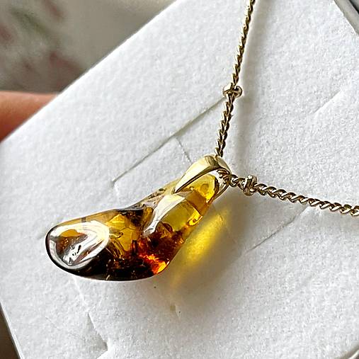 Náhrdelníky - Natural Amber AG925 Pendant / Prívesok prírodný jantár A0042 (Natural Amber AG925 Gold Plated) - 16199864_