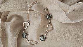 Náramky - Dorra srdiečkový náramok z chirurgickej ocele - autorské šperky LEKIDA - 16199574_