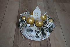 adventný veniec "Bielo-zlaté Vianoce s domčekom"