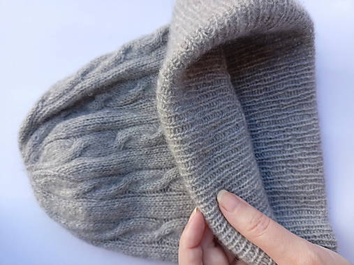 Čiapky, čelenky, klobúky - Pletená čiapka zo 100% kašmíru - 16209073_