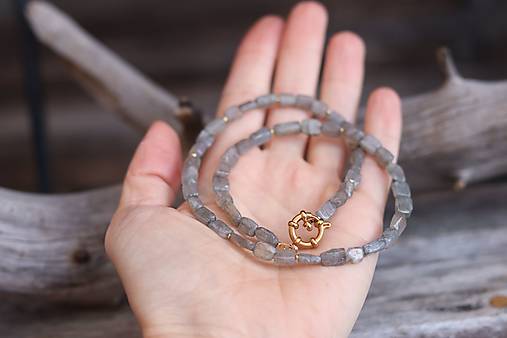 Náhrdelník choker labradorit
