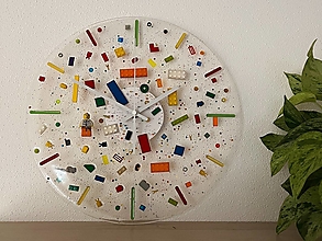 Hodiny - Priehľadné nástenné hodiny “LEGO maniak” - 16212630_