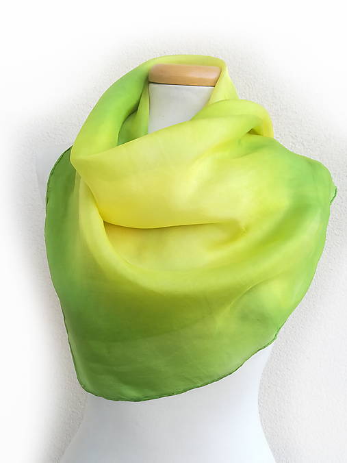 "pastel green&yellow"  hodvábná šatka  90x90 cm skladom