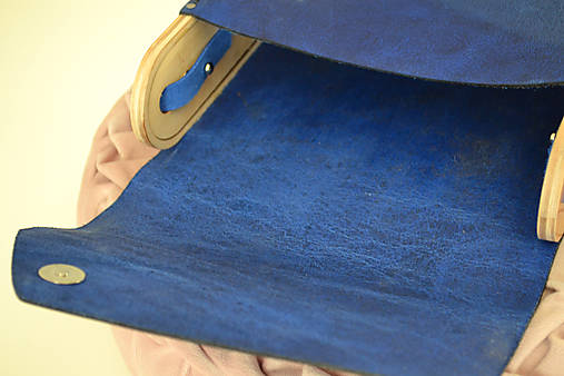 Kožená kabelka Dorka ručne maľovaná (Modrá crazy horse s popruhom (retiazka 60 cm popruh 60cm))