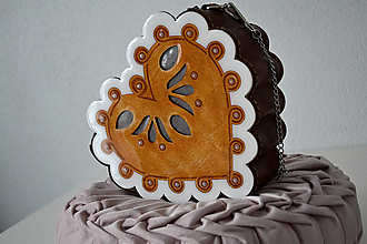 Kabelky - Drevená ručne maľovaná kabelka Skvost spod Poľany exklusiv (Hnedá pigmentovaná  s moreným drevom) - 16217799_