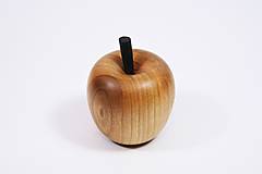 Dekorácie - Dekoratívne jabĺčko z čerešňového dreva - 16218735_
