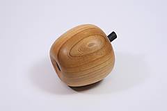 Dekorácie - Dekoratívne jabĺčko z čerešňového dreva - 16218737_
