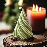 Sviečky - Vianočná sviečka - stromček - 16219363_