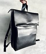 Batohy - VERSATILE čierny kožený ruksak - 16221223_