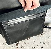 Batohy - VERSATILE čierny kožený ruksak - 16221233_