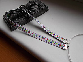 Náhrdelníky - ľudový choker náhrdelník (choker / biela krojovka) - 16221610_