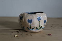 Nádoby - Šálka modré tulipány - 16222286_
