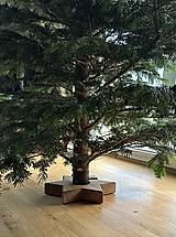 Dekorácie - Drevený stojan na Vianočný stromček - 16224560_