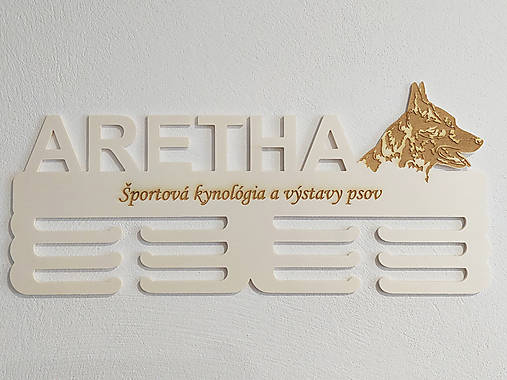 Drevený držiak na medaily s laserovaným textom 45cm psík Holandský ovčiak krátkosrstý